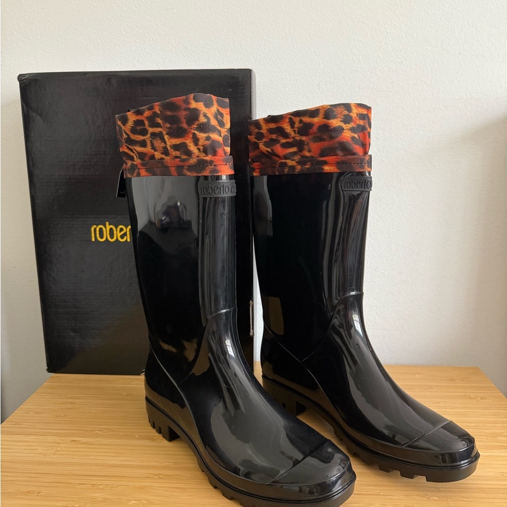 Roberto Cavalli Black Rain Boots with Leopard Print Cuff